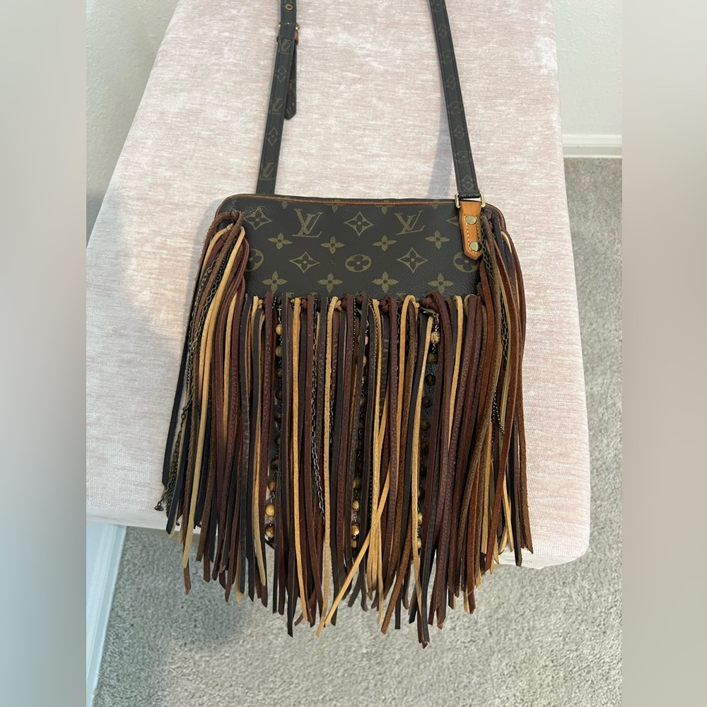 Vintage Boho Bag LV Fringe Crossbody “The Amalfi” - Picture 2 of 8